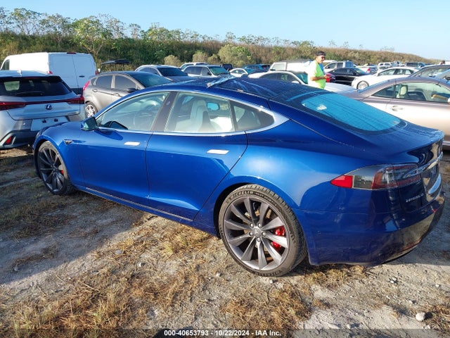 2017 TESLA MODEL S 5YJSA1E45HF205639 Photo 2