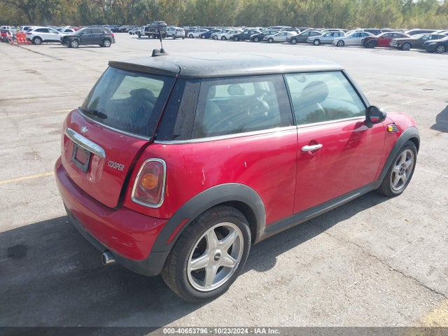 2008 MINI COOPER WMWMF33548TU66515 Photo 3