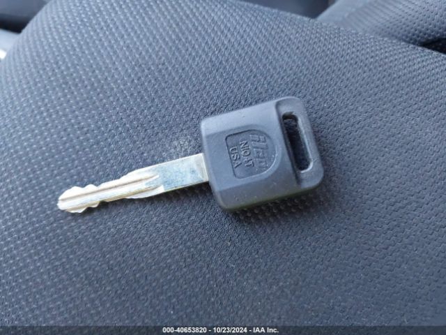 JN8AS5MT9FW664002 Nissan Rogue Select S