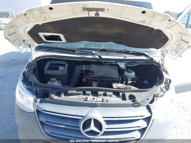 W1W40CHY4MT054536 Mercedes-Benz Sprinter 2500 High Roof I4