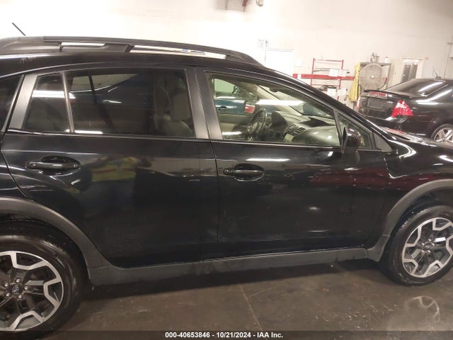 Subaru Crosstrek 2.0i Premium 2017 JF2GPABC3H8235336 Image 13