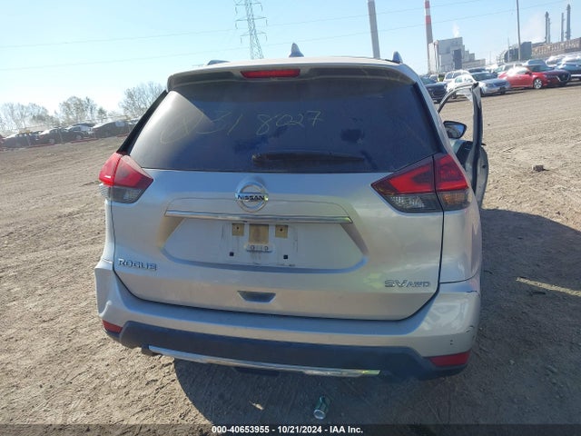 Nissan ROGUE SV 2018 JN8AT2MV8JW318027 Image 16