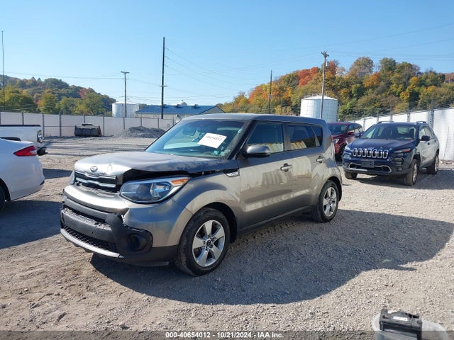 KIA Soul 2018 KNDJN2A27J7566876 Image 2
