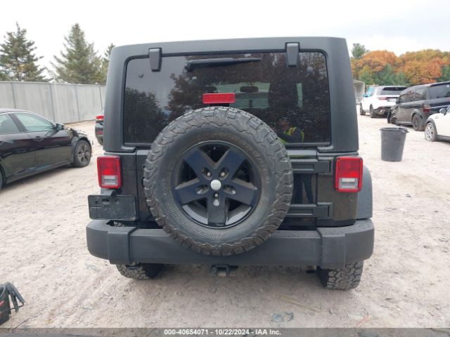 1C4BJWDG0JL882903 Jeep Wrangler Jk Unlimited Sport S 4x4