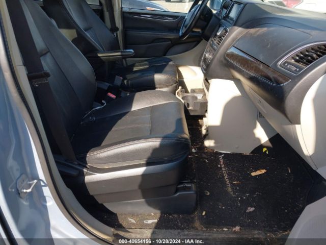 2C4RC1BG2GR238169 Chrysler Town & Country Touring