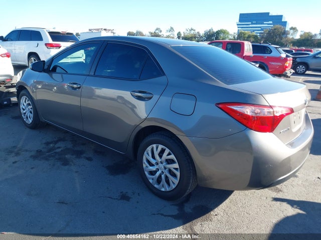 Toyota COROLLA LE 2018 5YFBURHE0JP795222 Image 15