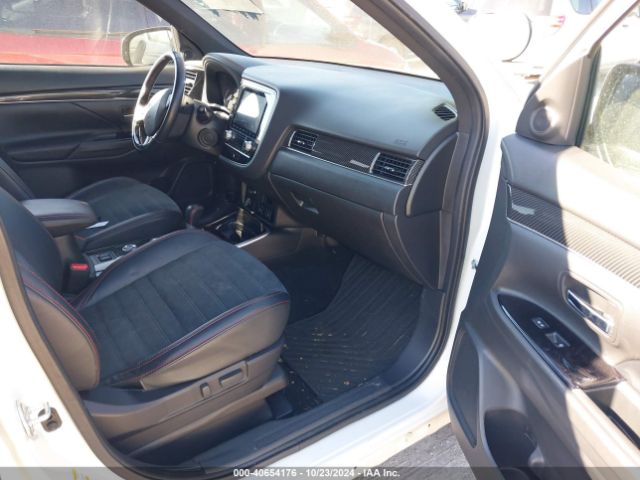 2020 MITSUBISHI OUTLANDER JA4AZ3A33LZ003604 Photo 4