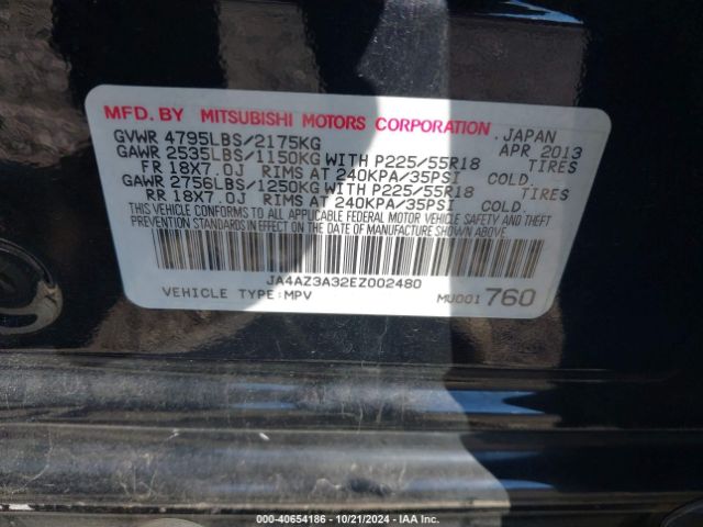JA4AZ3A32EZ002480 Mitsubishi Outlander Se