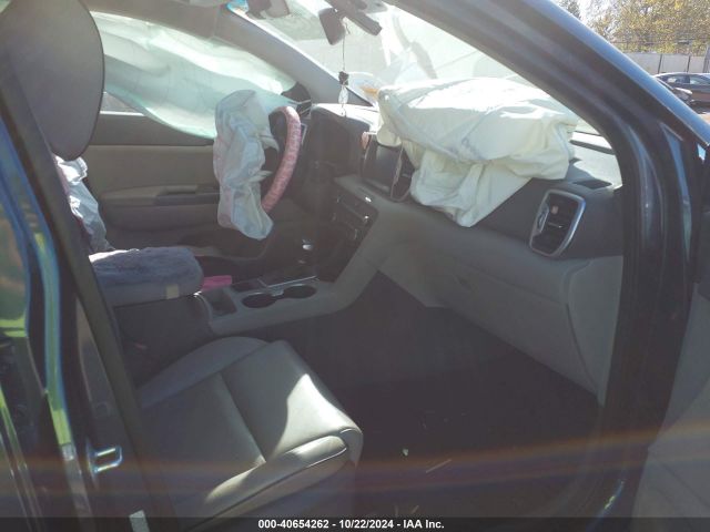KNDPNCAC1H7150230 KIA Sportage Ex