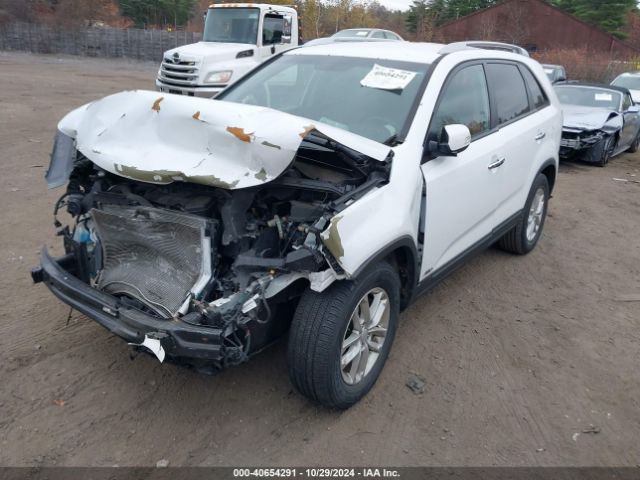 5XYKTDA66FG636399 KIA SORENTO LX