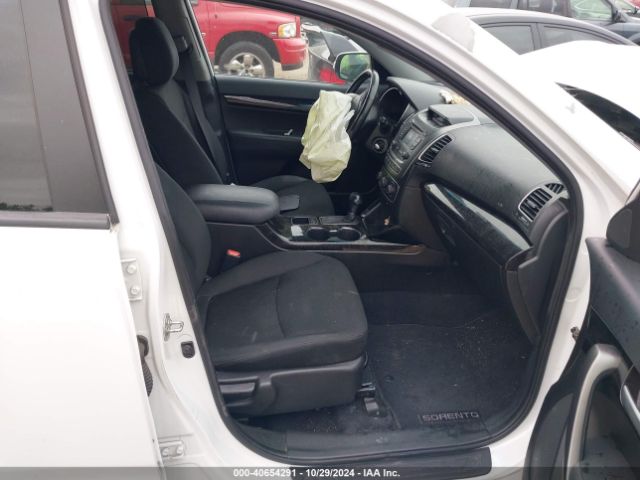 5XYKTDA66FG636399 KIA SORENTO LX