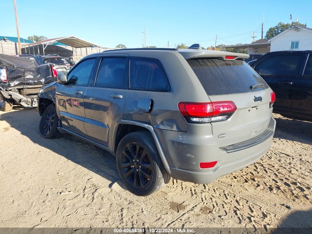 1C4RJEAG1MC657195 Jeep Grand Cherokee Laredo X 4x2