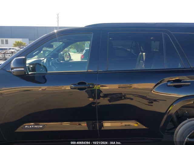 Toyota Sequoia Platinum 2023 7SVAAABA7PX009346 Image 15