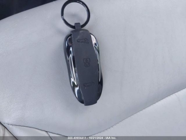 5YJSA1E45FF117185 Tesla Model S 85d/p85d