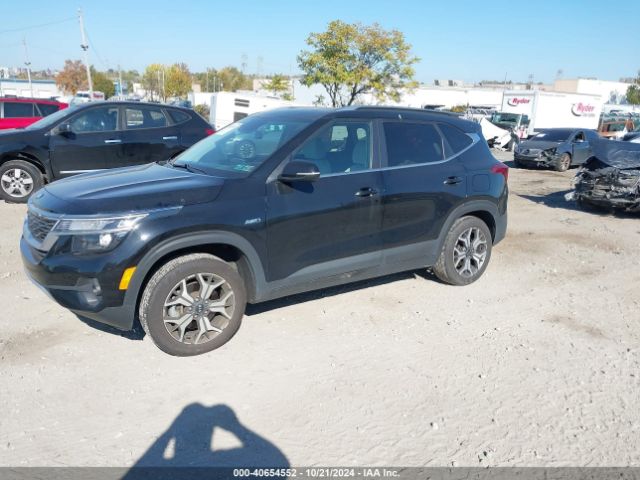 KNDERCAA7M7136403 KIA SELTOS EX