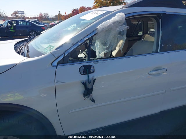 Subaru Outback 2.5i Premium 2017 4S4BSAFC5H3295855 Image 17