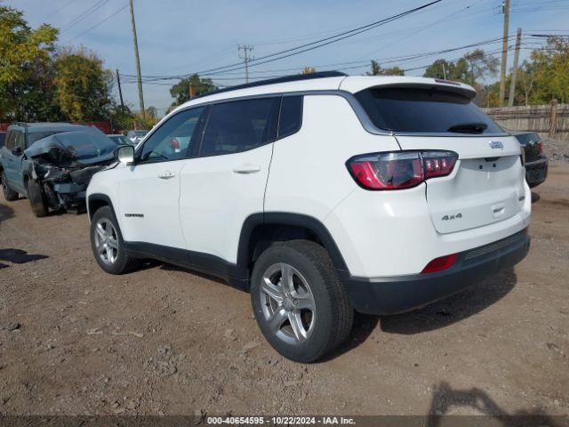 3C4NJDBN8PT561501 Jeep Compass Latitude 4x4