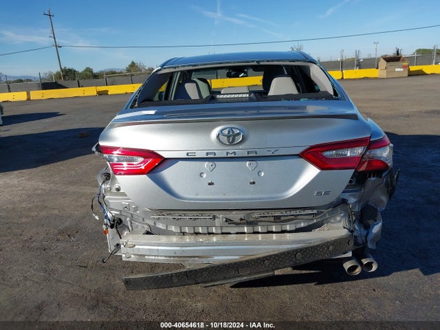 Toyota CAMRY SE 2018 4T1B11HK7JU094577 Image 17