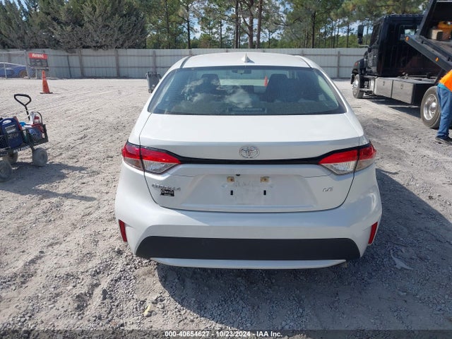 Toyota COROLLA LE 2022 5YFEPMAE2NP335714 Image 17