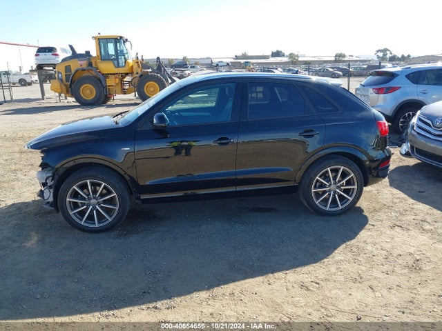 WA1BCCFS5JR024716 Audi Q3 2.0t Premium/2.0t Sport Premium