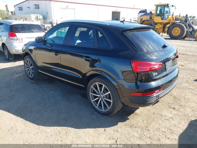 WA1BCCFS5JR024716 Audi Q3 2.0t Premium/2.0t Sport Premium