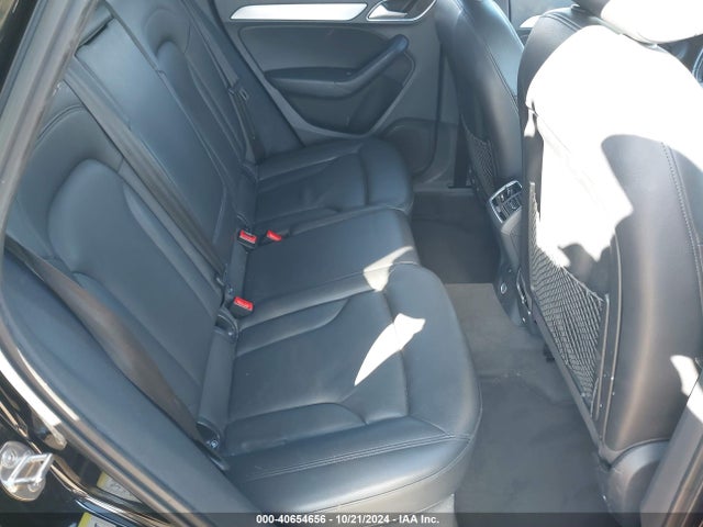 WA1BCCFS5JR024716 Audi Q3 2.0t Premium/2.0t Sport Premium