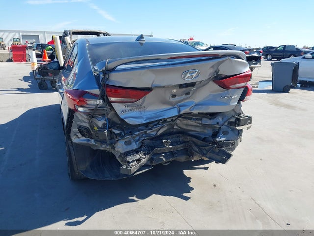 Hyundai Elantra Limited 2017 5NPD84LF2HH082507 Image 6