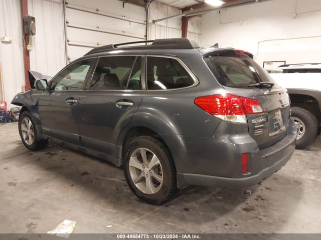 Subaru Outback 2.5i Limited 2014 4S4BRBPC4E3222228 Image 3