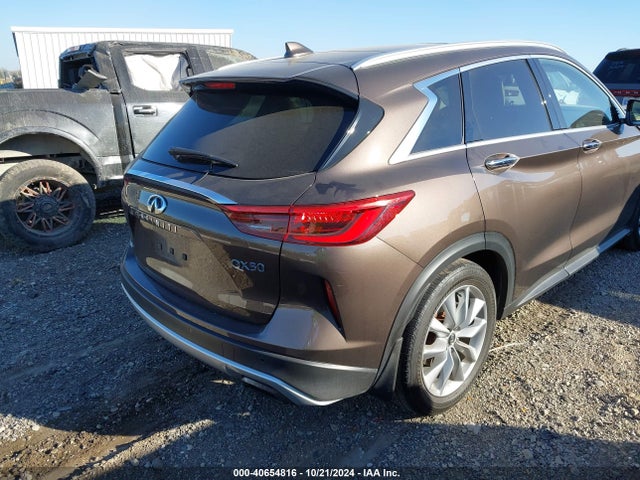 3PCAJ5M3XKF143478 Infiniti Qx50 Essential