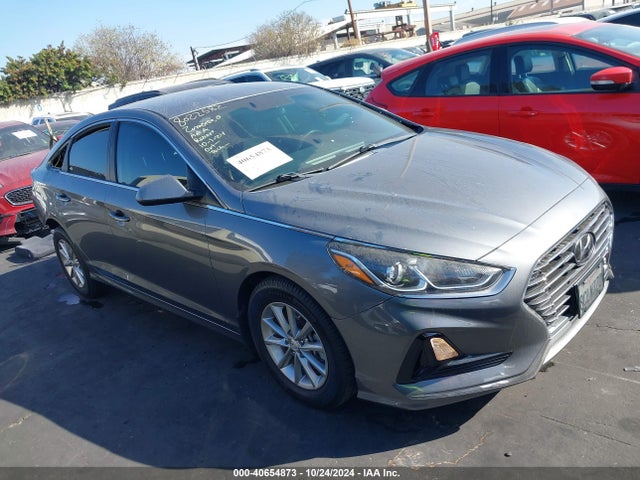 Hyundai SONATA SE 2018 5NPE24AF7JH619127 Image 1