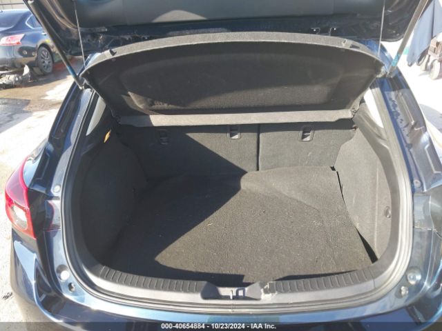 3MZBN1L73HM130885 Mazda Mazda3 Touring