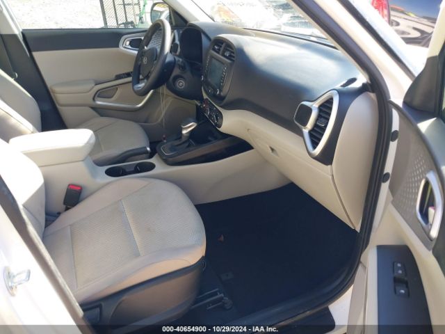 KNDJ23AU2L7084786 KIA SOUL LX