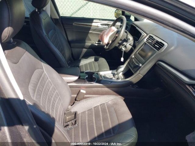 3FA6P0HD0FR274892 Ford FUSION SE