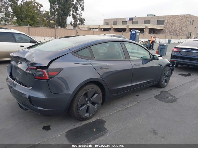 2023 TESLA MODEL 3 5YJ3E1EA2PF711989 Photo 3