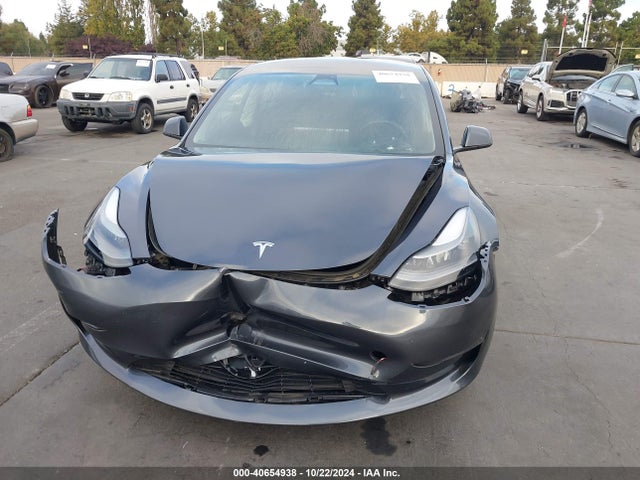2023 TESLA MODEL 3 5YJ3E1EA2PF711989 Photo 5