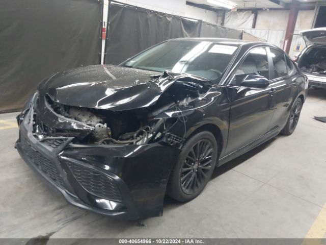 4T1G11AK4NU017588 Toyota Camry Se Nightshade Edition