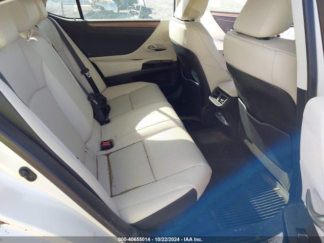 58ADA1C13PU034921 Lexus ES 300H