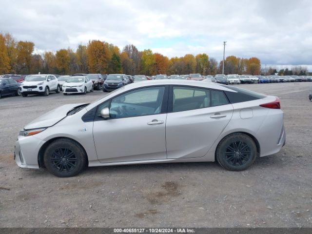 JTDKARFP7H3040133 Toyota Prius Prime Premium