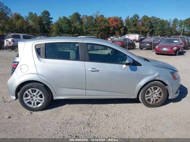 1G1JG6SB9K4137797 Chevrolet Sonic Lt Auto