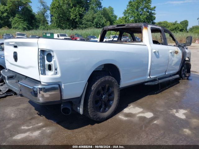 3C6UR5JL9NG248335 RAM 2500 Big Horn  4x4 8' Box