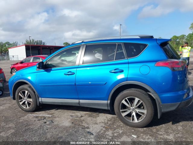 JTMWFREVXJJ164935 Toyota Rav4 Adventure/xle