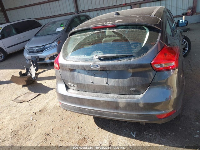 Ford FOCUS SE 2017 1FADP3K22HL244858 Image 17