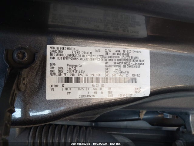 Ford FOCUS SE 2017 1FADP3K22HL244858 Image 9