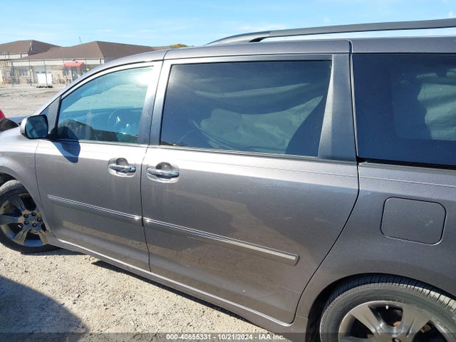 Toyota SIENNA SE 2016 5TDXK3DC4GS749454 Image 14