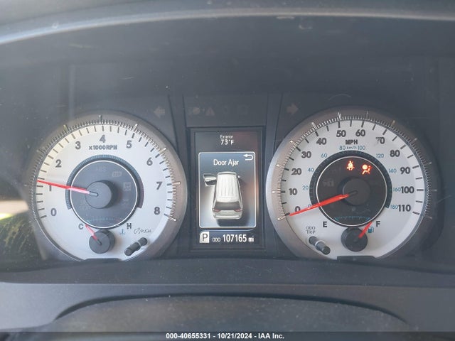 5TDXK3DC4GS749454 Toyota SIENNA SE