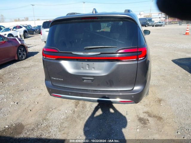 2C4RC1BG2NR142927 Chrysler Pacifica Touring L