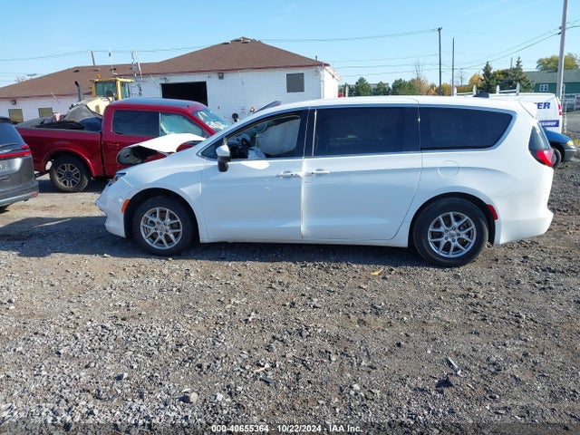 Chrysler Voyager Lx 2022 2C4RC1CG1NR208916 Image 14