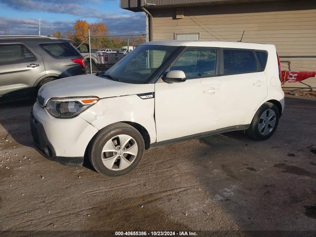 KIA Soul 2016 KNDJN2A2XG7352568 Image 2