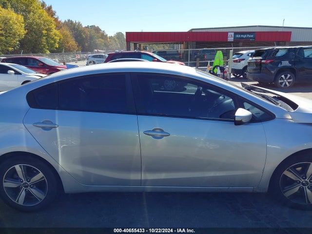 KIA FORTE LX 2018 3KPFL4A71JE226206 Image 12