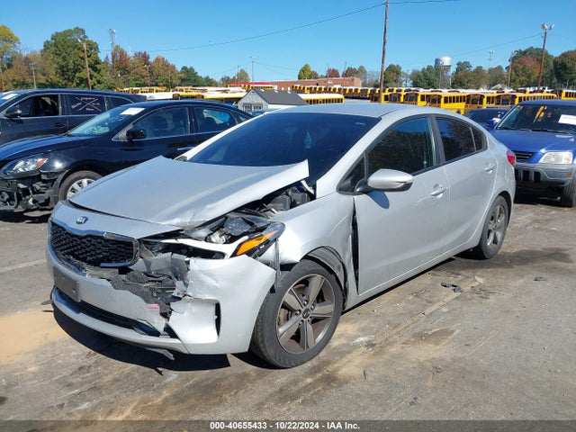 KIA FORTE LX 2018 3KPFL4A71JE226206 Image 2